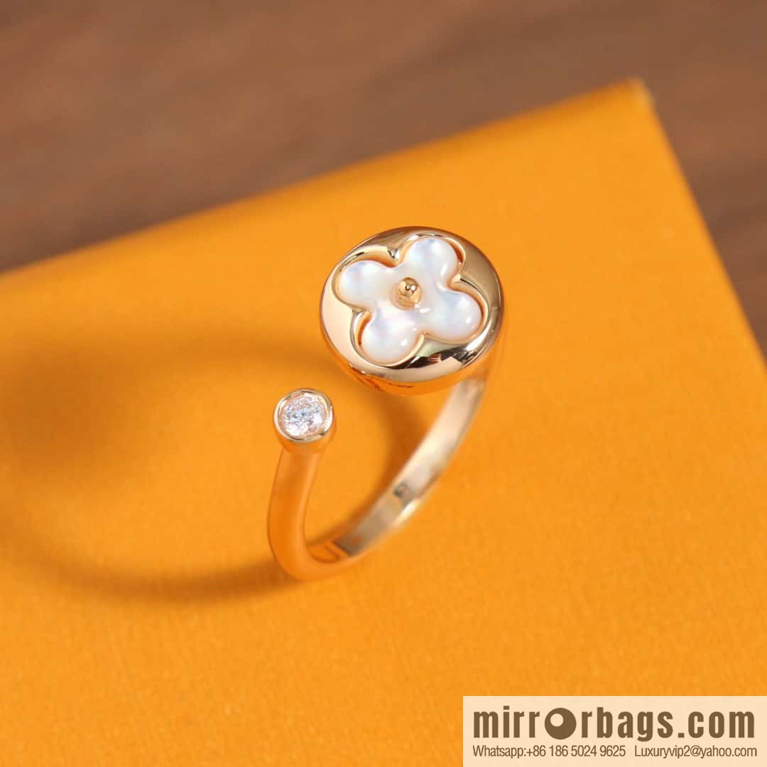 ☀Louis Vuitton COLOR BLOSSOM MINI STAR Pink shell, white shell diamond ring