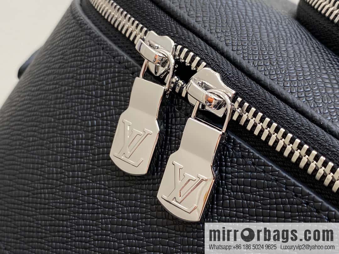 LV [Premium‑quality] M30977 black full leather, cross pattern backpack series Avenue backpack