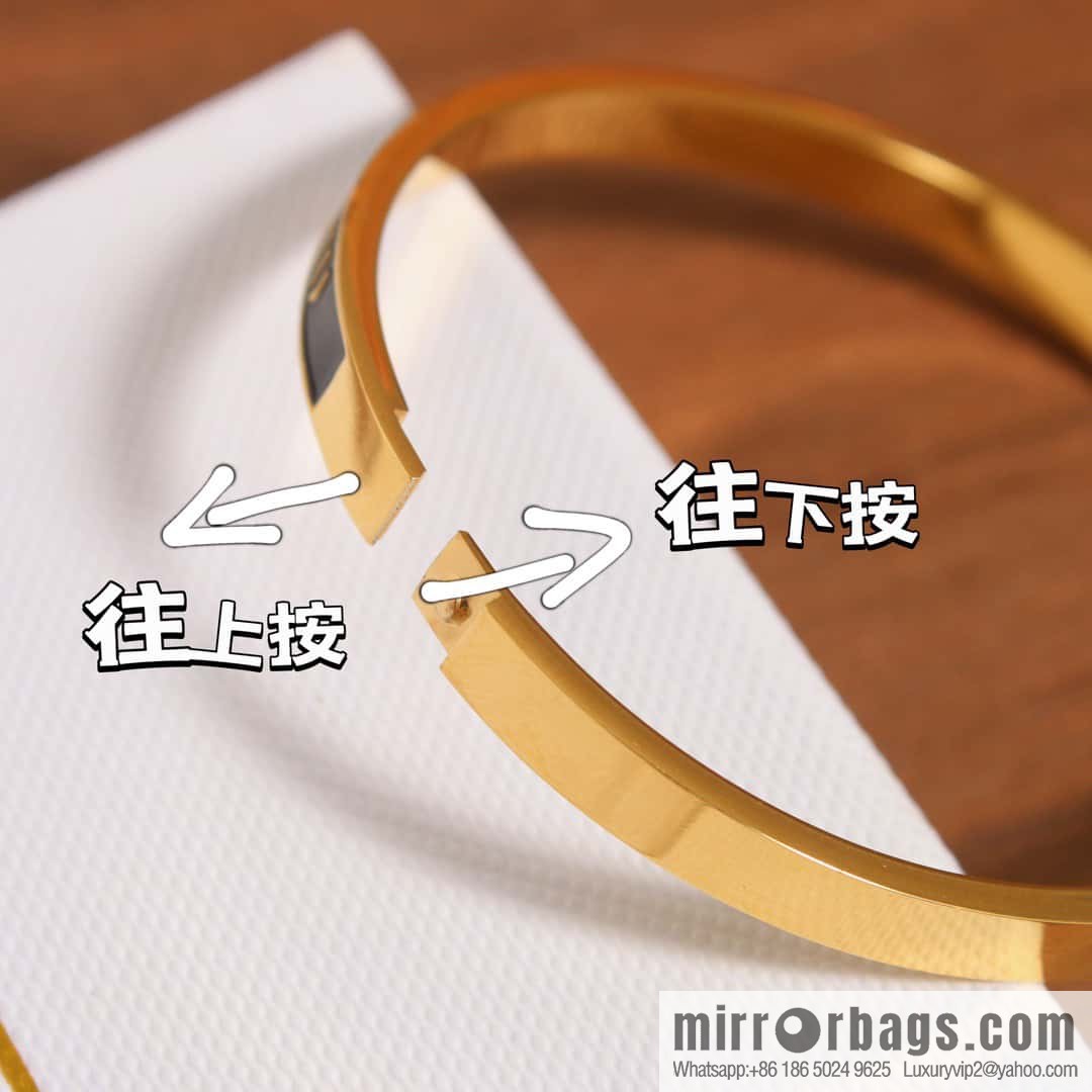 MIU MIU Miu Miu Black Enamel Letter Bracelet Bracelet