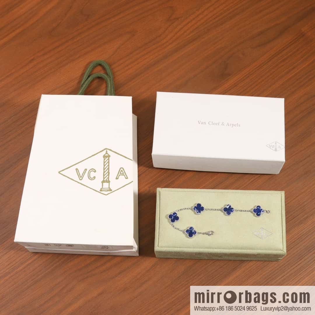 Van Cleef & Arpels Peter Stone Five Flowers Bracelet