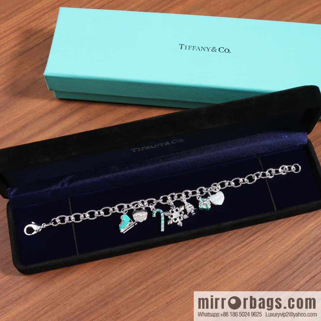 ☑️ tiffany christmas 🎄 bracelet