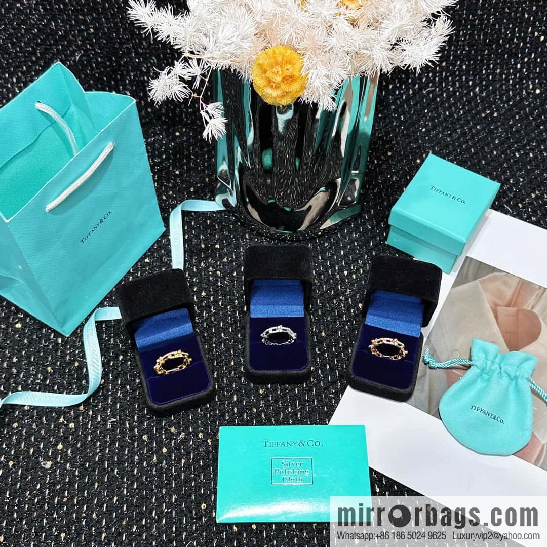 ☀️Tiffany & co. Tiffany HardWear Collection, Full Diamond Horseshoe Ring ☀️