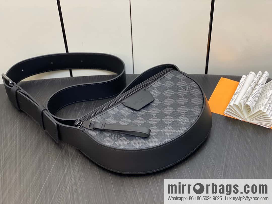 [Boutique‑grade] M23835 Haige, men's bag moon bag series, new LV MOON CROSSBODY handbag in autumn and winter