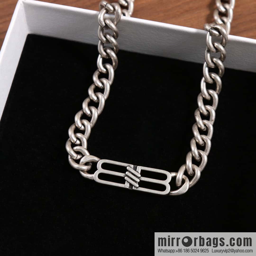 ☀️New Balenciaga BALENCIAGA Double B Full Diamond Necklace