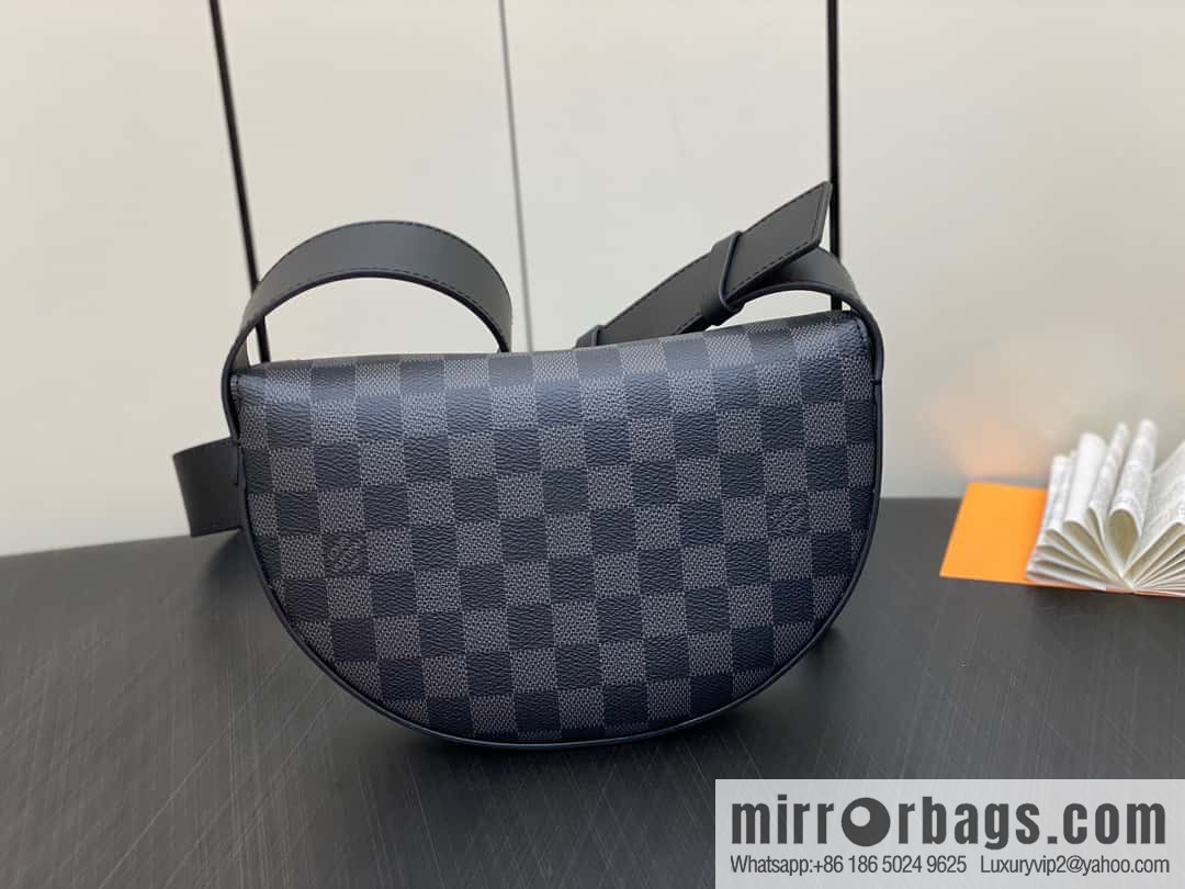 [Boutique‑grade] M23835 Haige, men's bag moon bag series, new LV MOON CROSSBODY handbag in autumn and winter