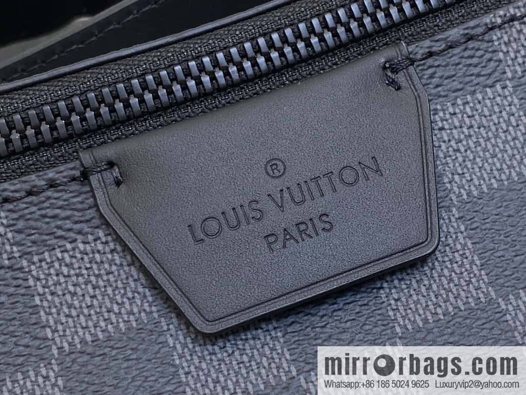 [Boutique‑grade] M23835 Haige, men's bag moon bag series, new LV MOON CROSSBODY handbag in autumn and winter