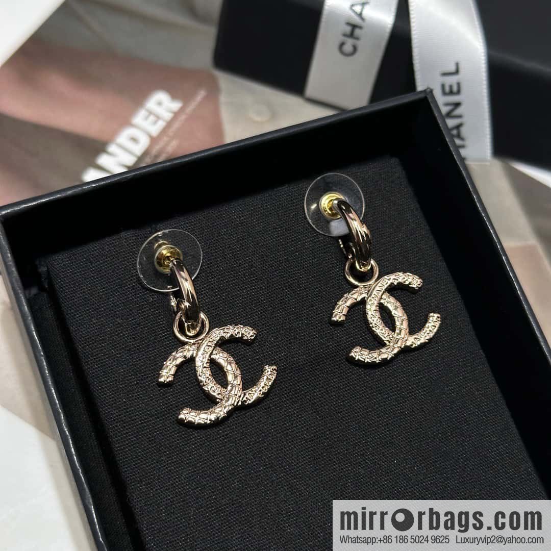 ❗️New ❗️ Chanel stud earrings ☀️ new ☑️ Chanel c2 double c diamond stud earrings ☀️
