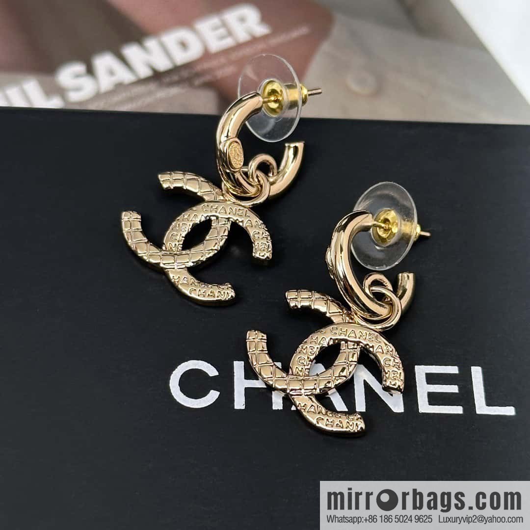 ❗️New ❗️ Chanel stud earrings ☀️ new ☑️ Chanel c2 double c diamond stud earrings ☀️