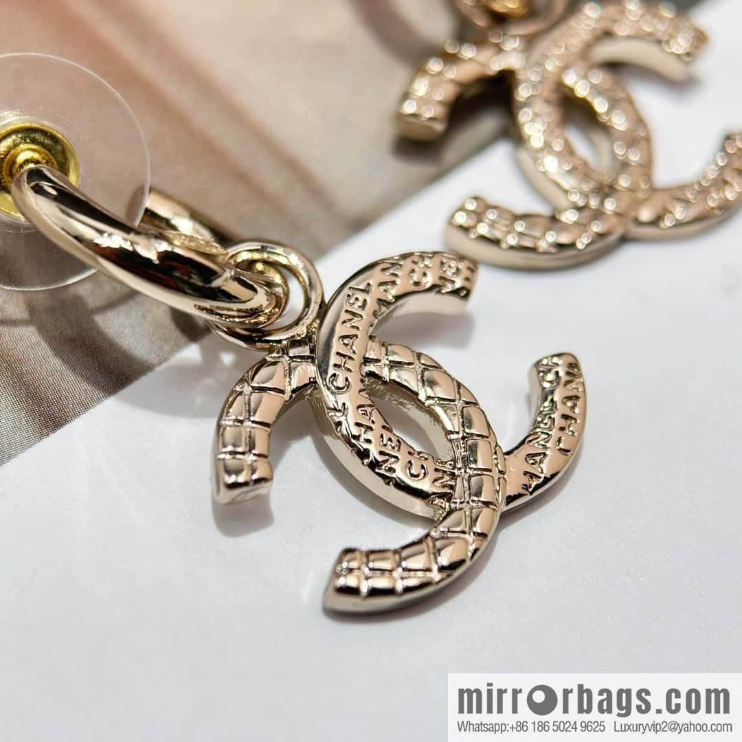 ❗️New ❗️ Chanel stud earrings ☀️ new ☑️ Chanel c2 double c diamond stud earrings ☀️