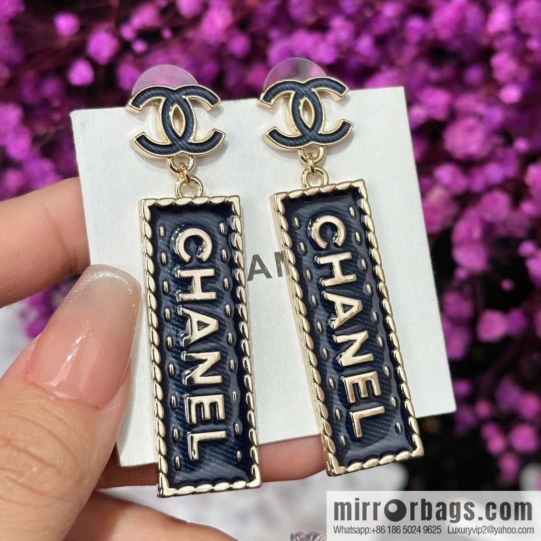 ❗️New ❗️ chanel stud earrings ☀️ new ☑️ chanel c2 double c long letter stud earrings ☀️