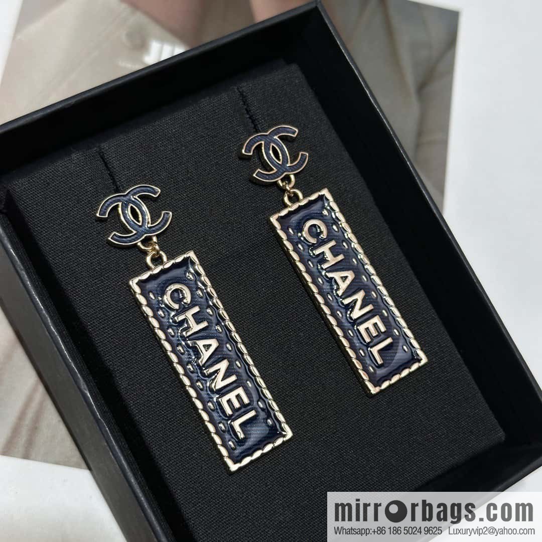 ❗️New ❗️ chanel stud earrings ☀️ new ☑️ chanel c2 double c long letter stud earrings ☀️