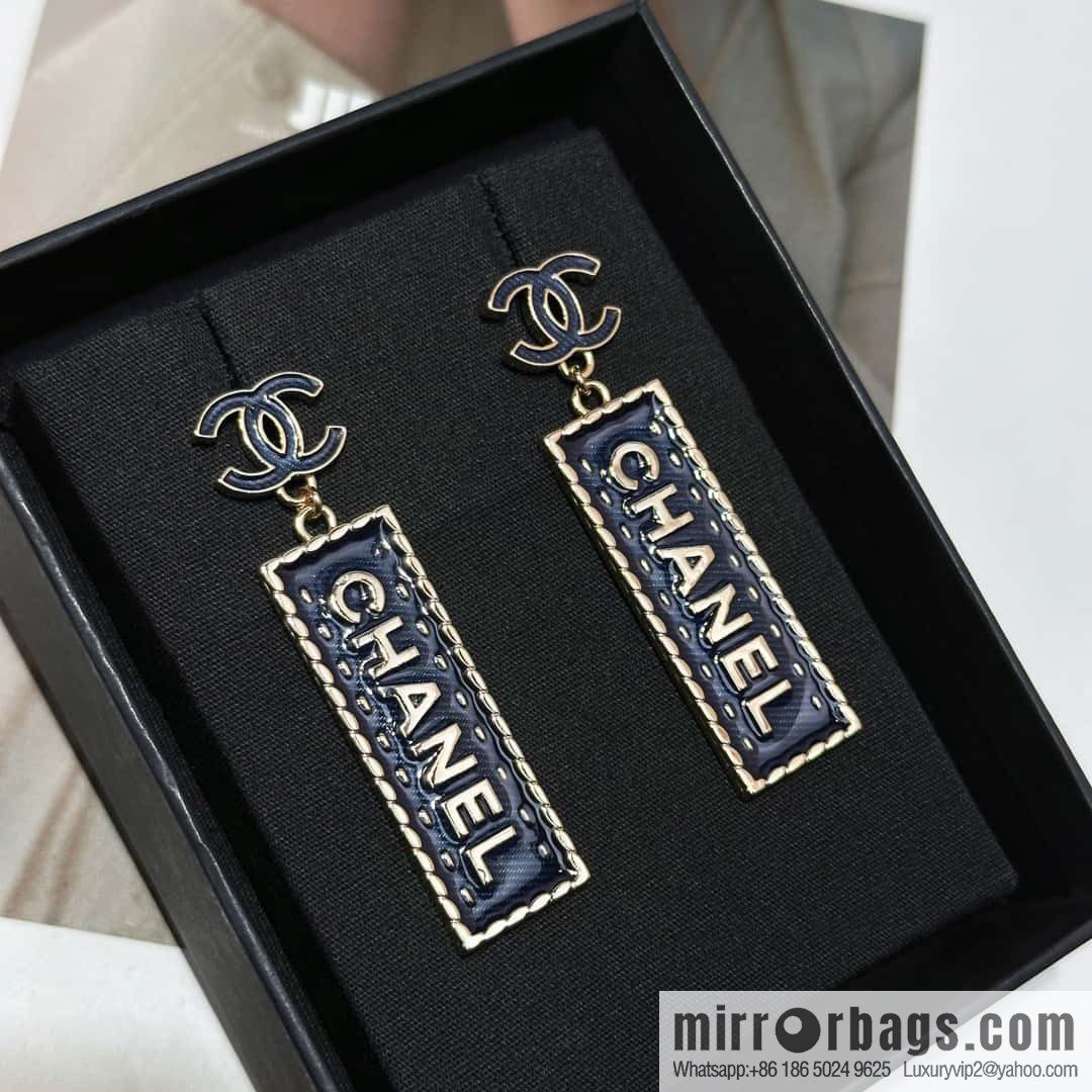 ❗️New ❗️ chanel stud earrings ☀️ new ☑️ chanel c2 double c long letter stud earrings ☀️