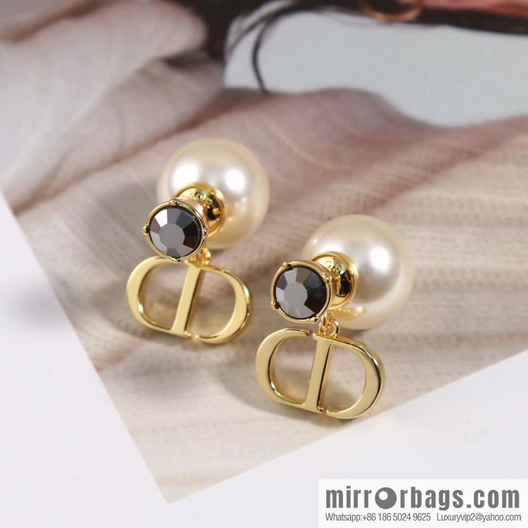 New ☑️ DIOR CD pearl black diamond stud earrings