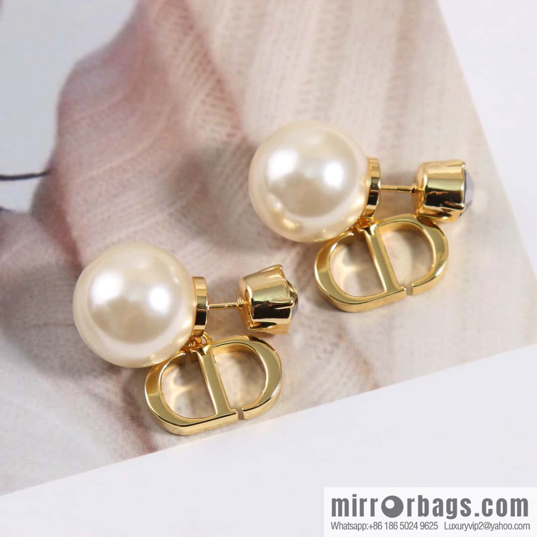 New ☑️ DIOR CD pearl black diamond stud earrings