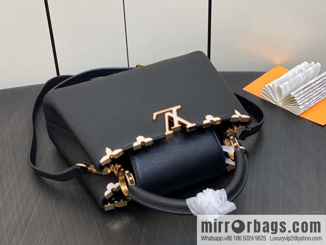 [Boutique‑grade] M23263 black full leather cap Naying series CAPUCINES BB handbag, this Capucines BB Flower Crown handbag