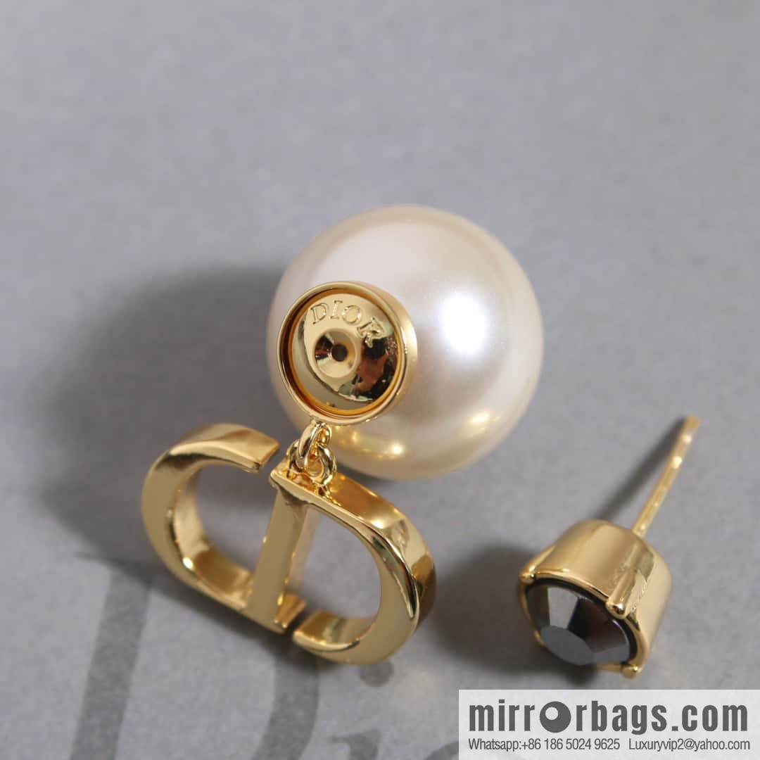 New ☑️ DIOR CD pearl black diamond stud earrings