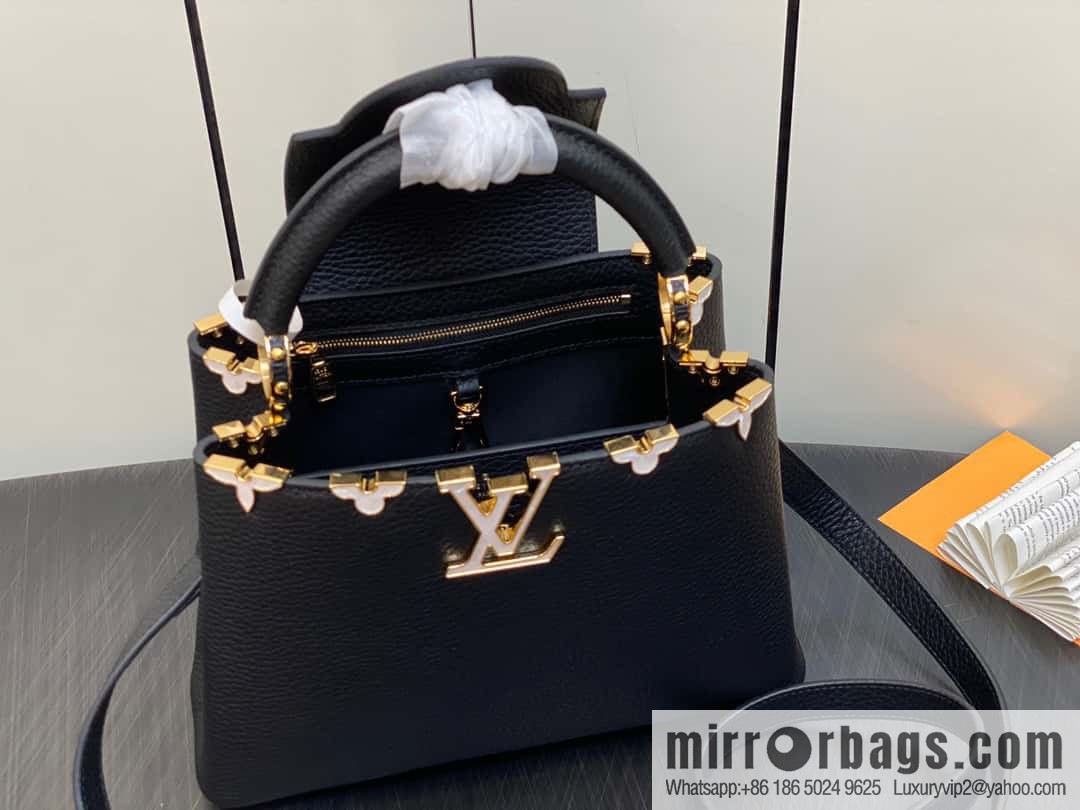 [Boutique‑grade] M23263 black full leather cap Naying series CAPUCINES BB handbag, this Capucines BB Flower Crown handbag