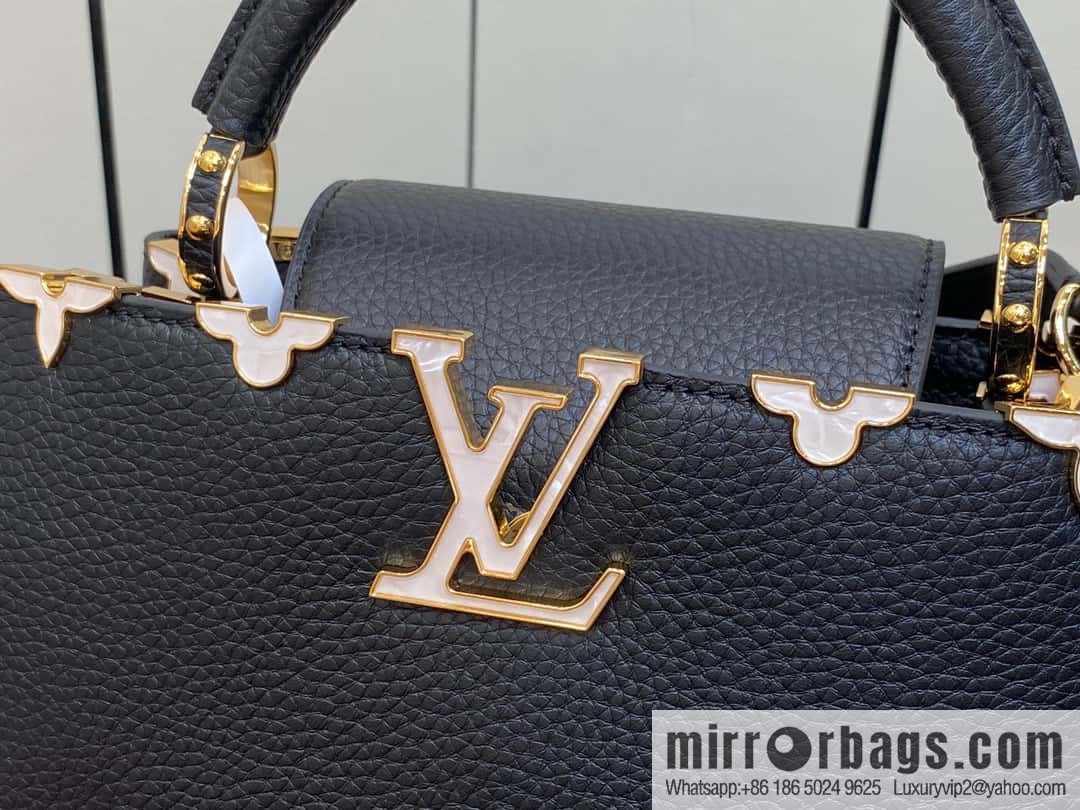 [Boutique‑grade] M23263 black full leather cap Naying series CAPUCINES BB handbag, this Capucines BB Flower Crown handbag