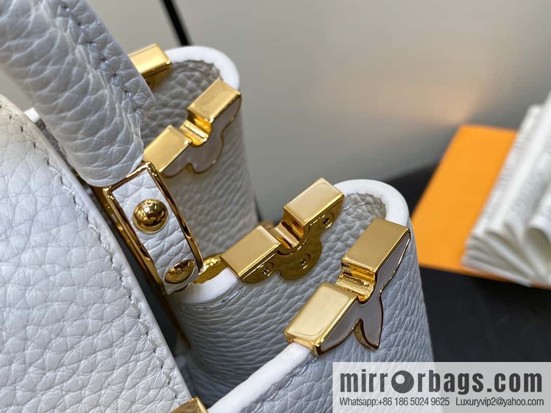 [Boutique‑grade] M23331 white, full leather cap, that English series CAPUCINES medium handbag, this Capucines BB Flower Crown handbag