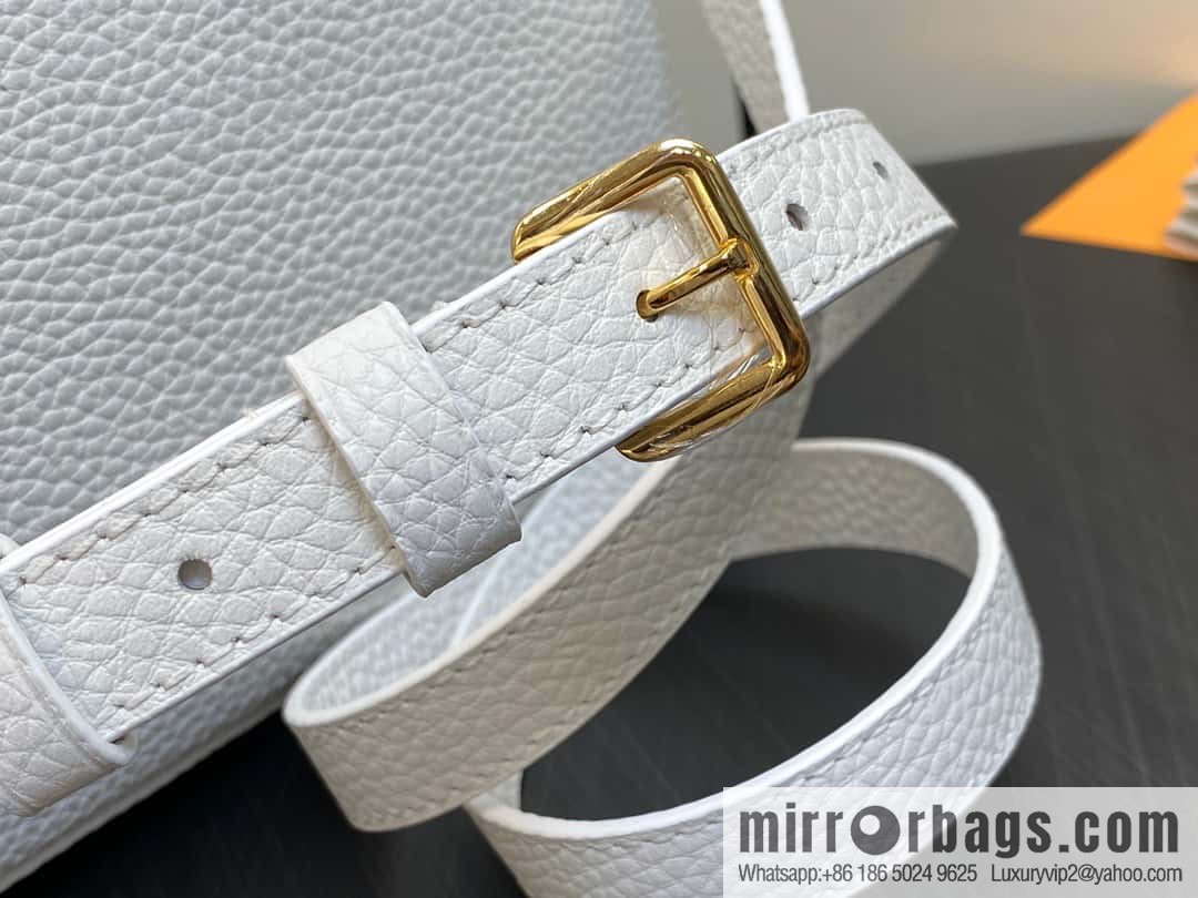 [Boutique‑grade] M23331 white, full leather cap, that English series CAPUCINES medium handbag, this Capucines BB Flower Crown handbag