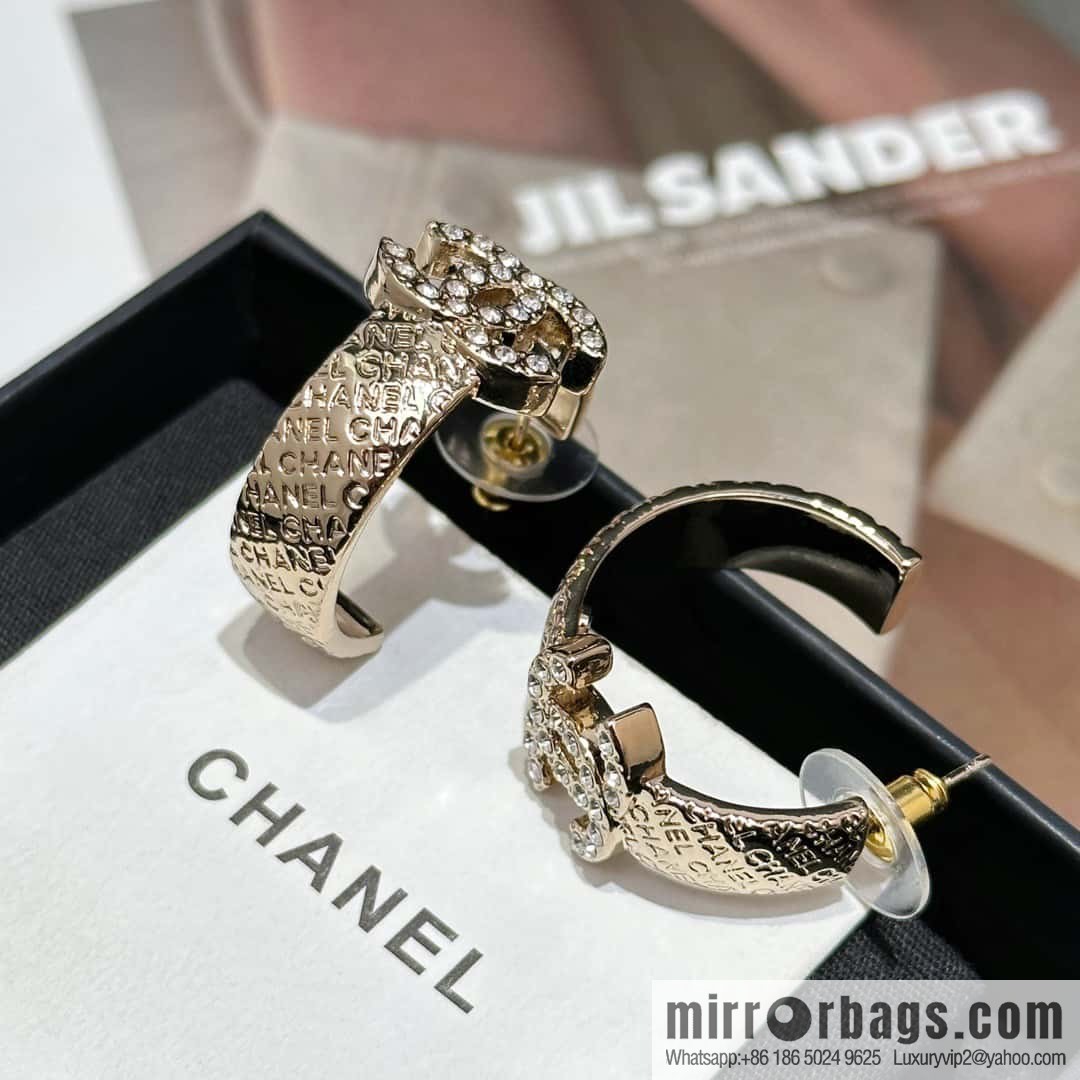 ❗️New ❗️☀️ new ☑️ chanel c1 double c semicircular stud earrings ☀️