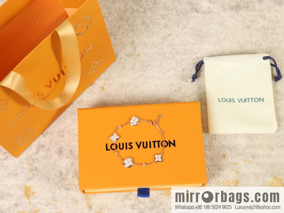 ❗️Popular ❗️ ☀ Louis Vuitton LV White Fritillary Four Flowers Bracelet ☀