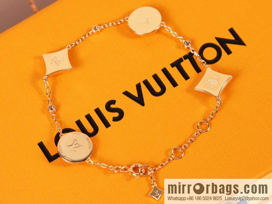❗️Popular ❗️ ☀ Louis Vuitton LV White Fritillary Four Flowers Bracelet ☀