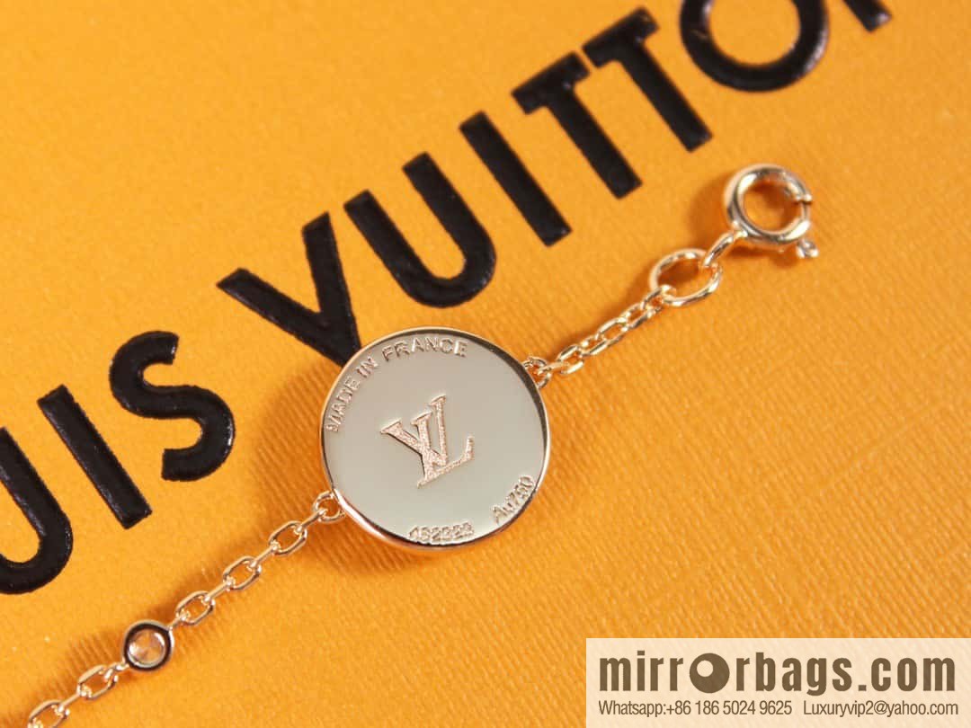 ❗️Popular ❗️ ☀ Louis Vuitton LV White Fritillary Four Flowers Bracelet ☀