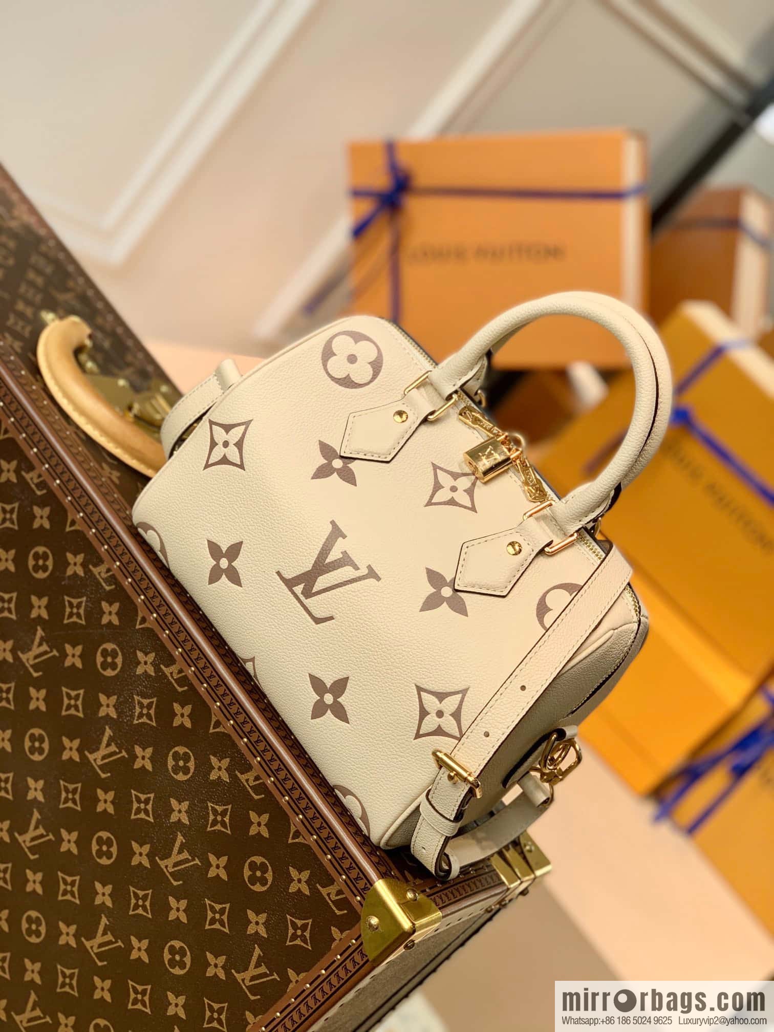 LV M46136 SPEEDY BANDOULIZRE 25 BAG Speedy Bandoulière 25 handbag M58947 white