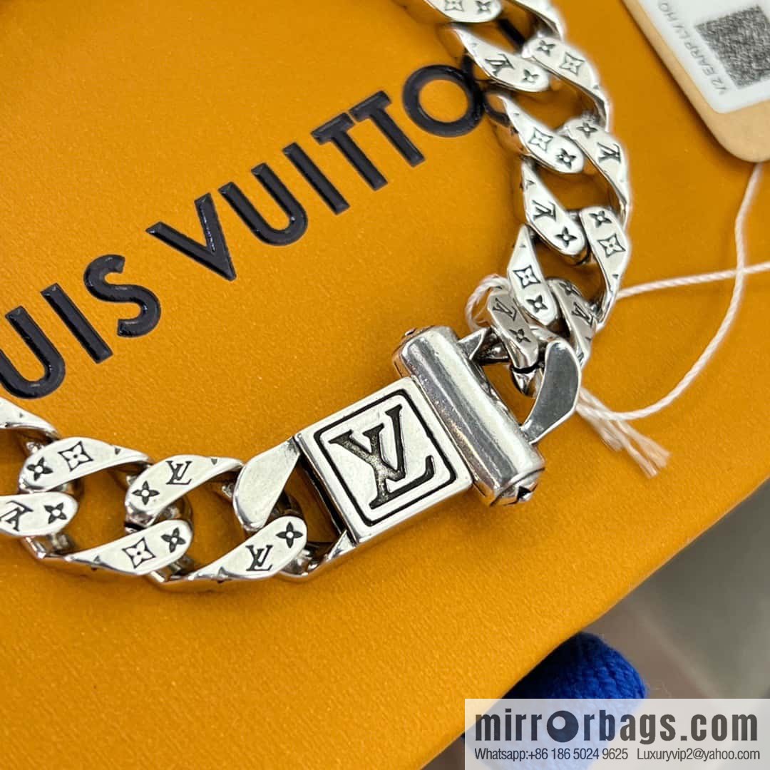 ❗️New ❗️ ☀ Louis Vuitton LV bracelet ☀