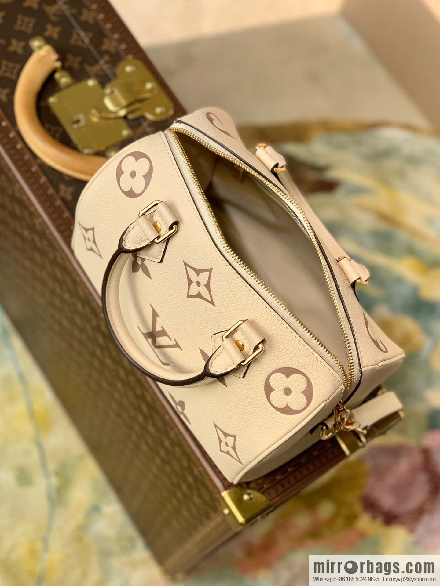 LV M46136 SPEEDY BANDOULIZRE 25 BAG Speedy Bandoulière 25 handbag M58947 white
