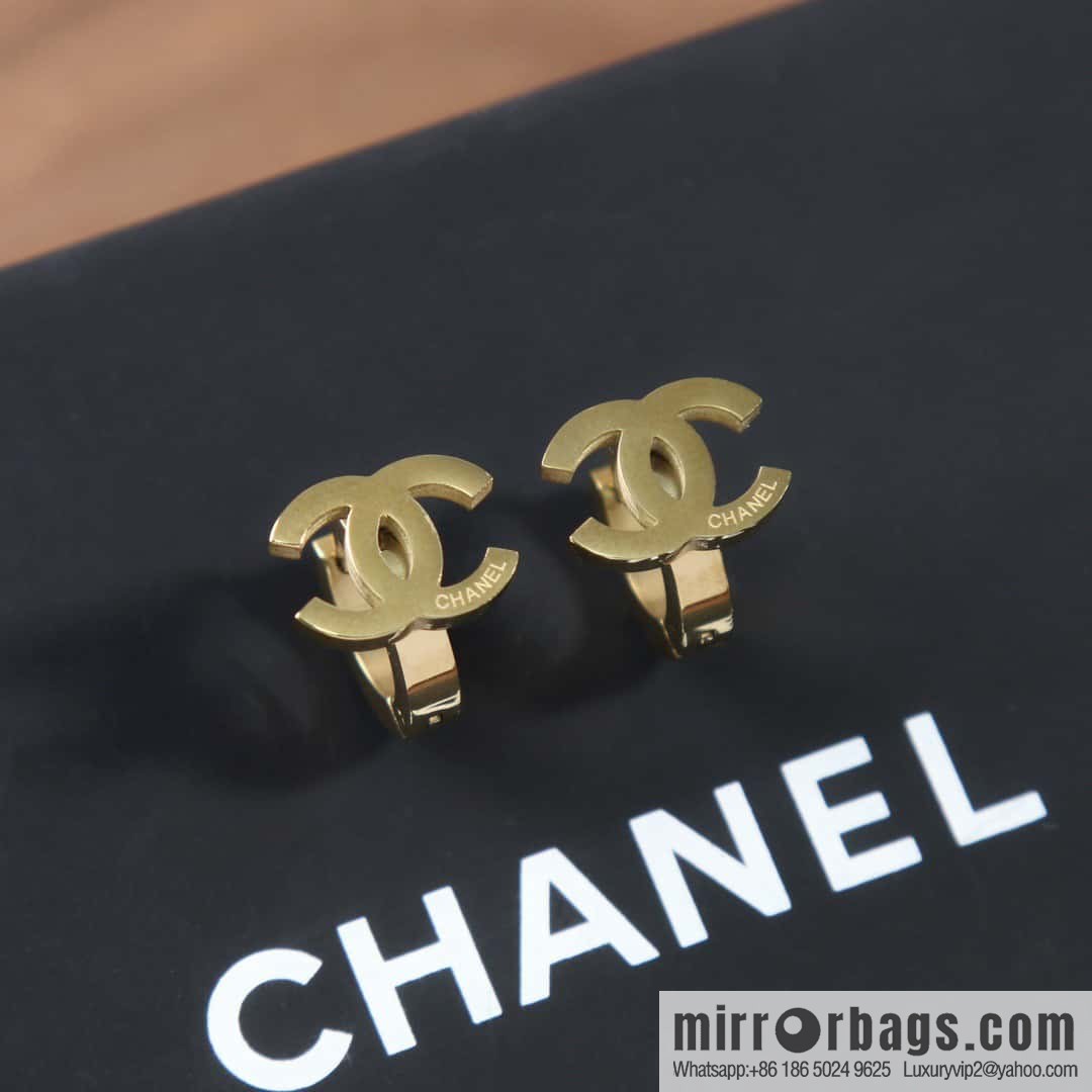 ☀️New ☑️ Chanel double c earrings