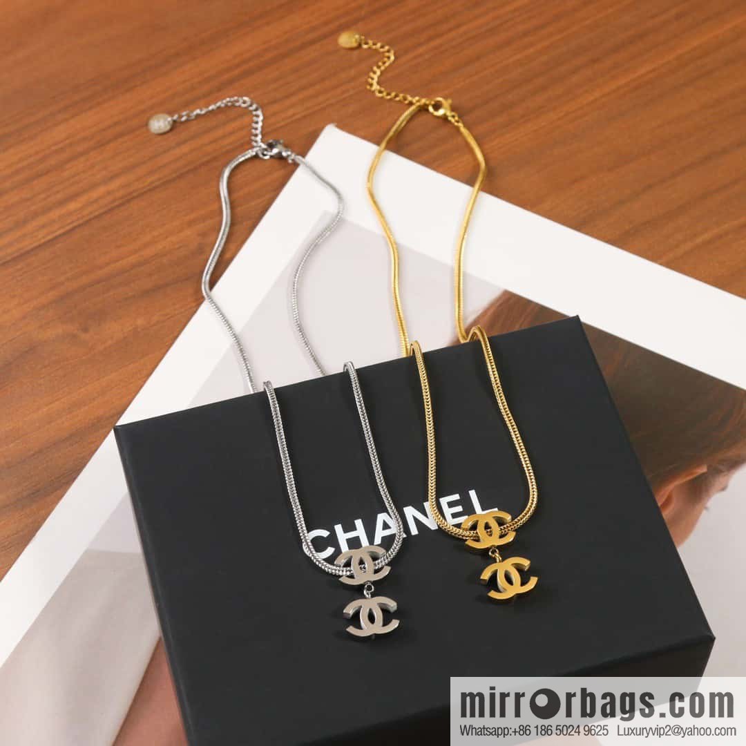 ☀️New ☑️ Chanel Double C Necklace