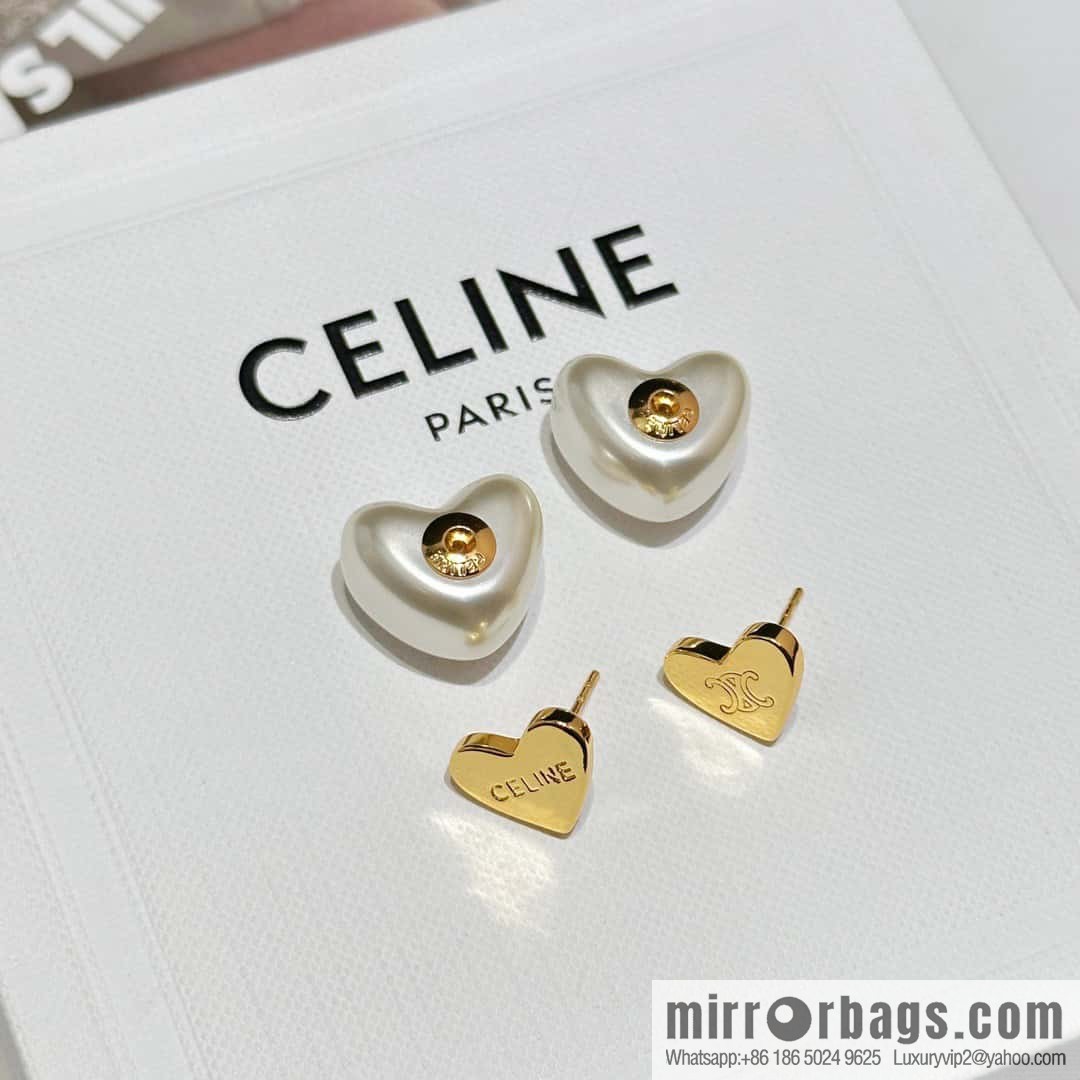 ❗️New ❗️ ☀️ New ☑️ Celine simple style peach heart love stud earrings ☀️