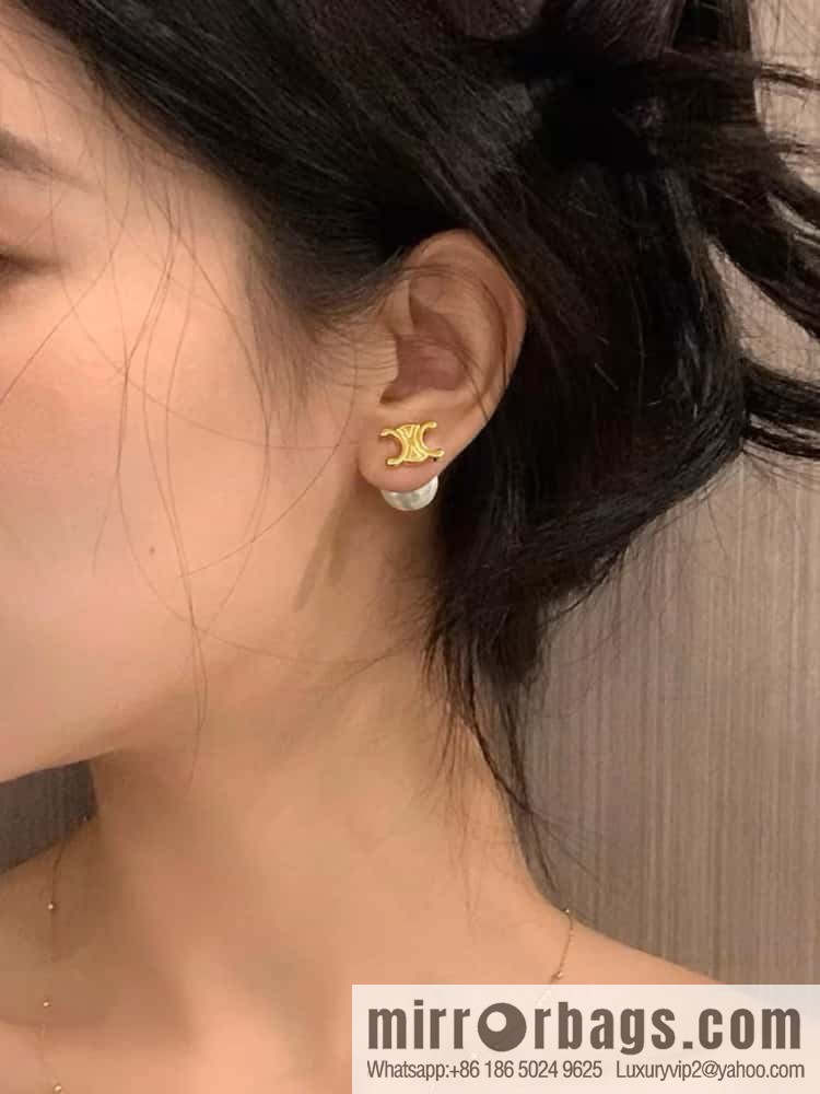 ❗️New ❗️ ☀️ New ☑️ Celine simple style Arc de Triomphe pearl stud earrings ☀️