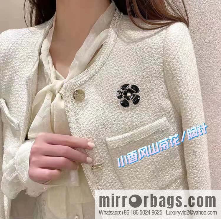 ☀️New ☑️ Chanel Double C Camellia Brooch ☀️