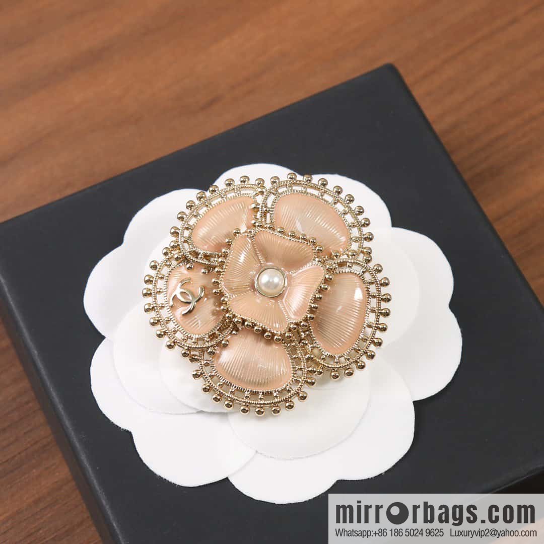 ☀️New ☑️ Chanel Double C Camellia Brooch ☀️