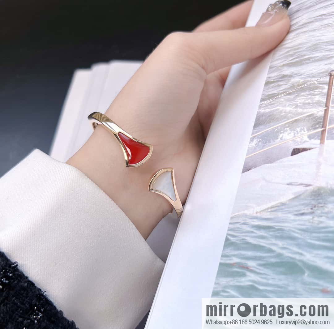 ❗️New ❗️ ☀ BVLGARI DIVAS 'DREAM Fan Bracelet ☀️
