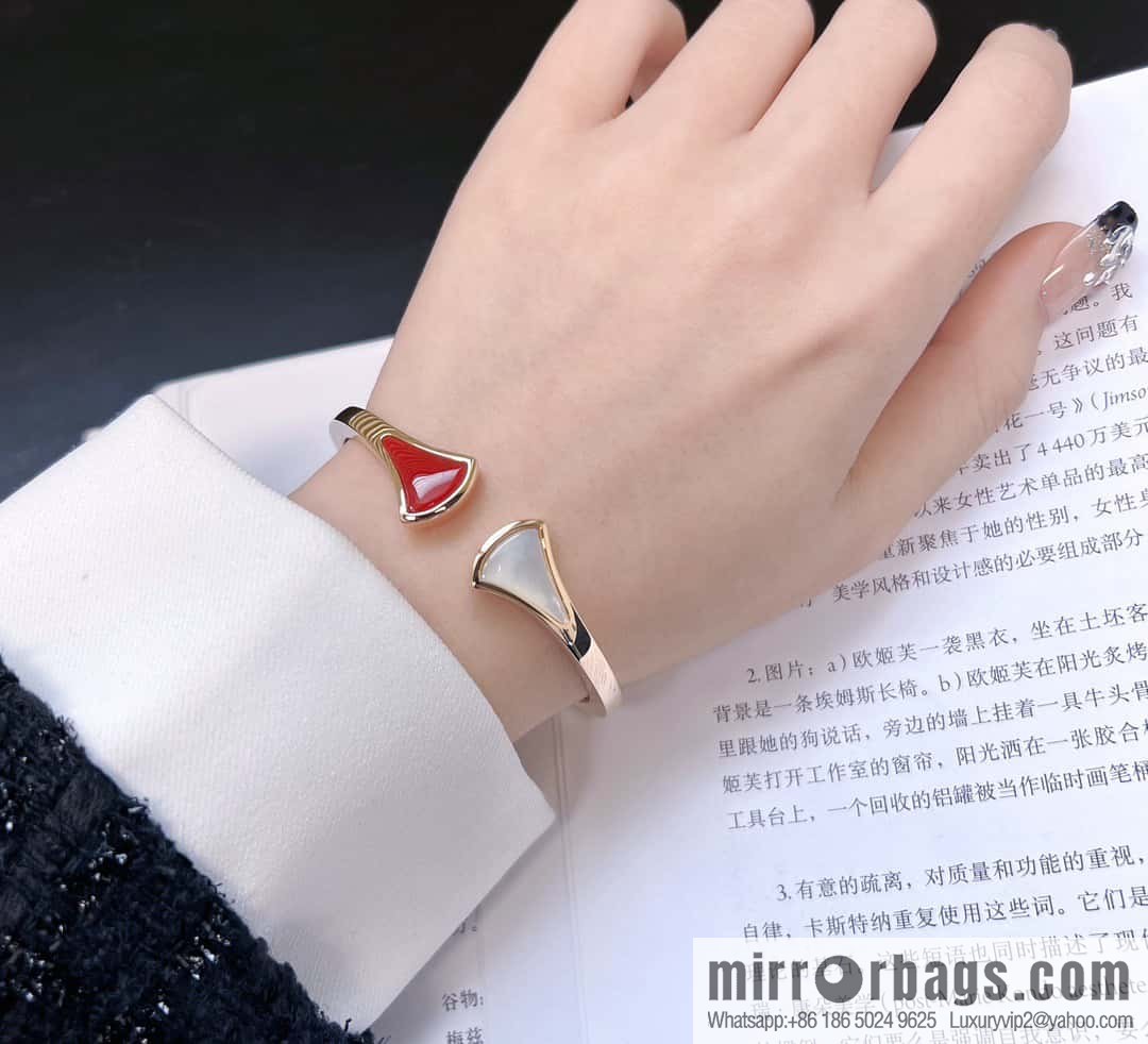❗️New ❗️ ☀ BVLGARI DIVAS 'DREAM Fan Bracelet ☀️