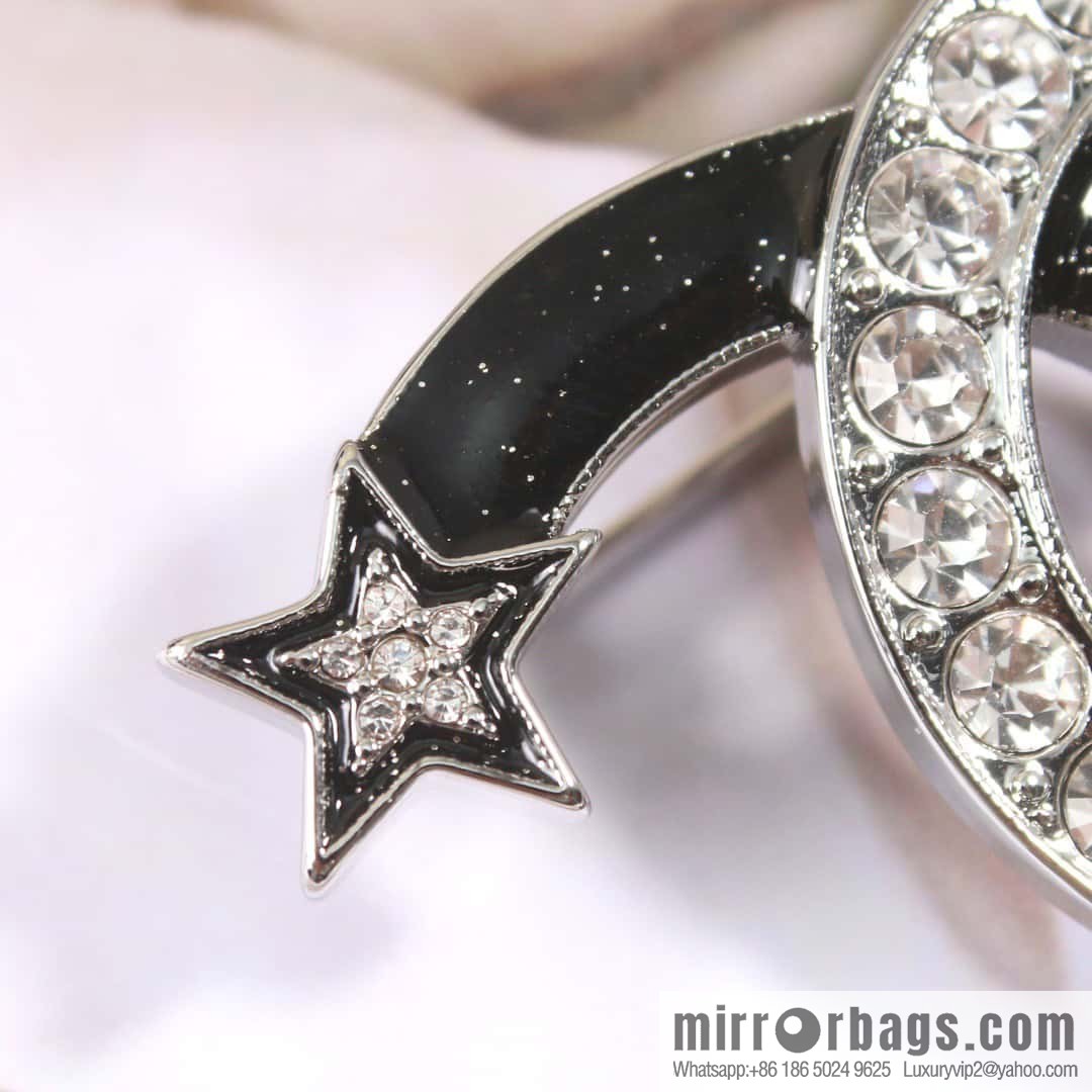 ☀️New ☑️ Chanel Double C Pentagram ⭐ Stars Full Diamond Brooch ☀️