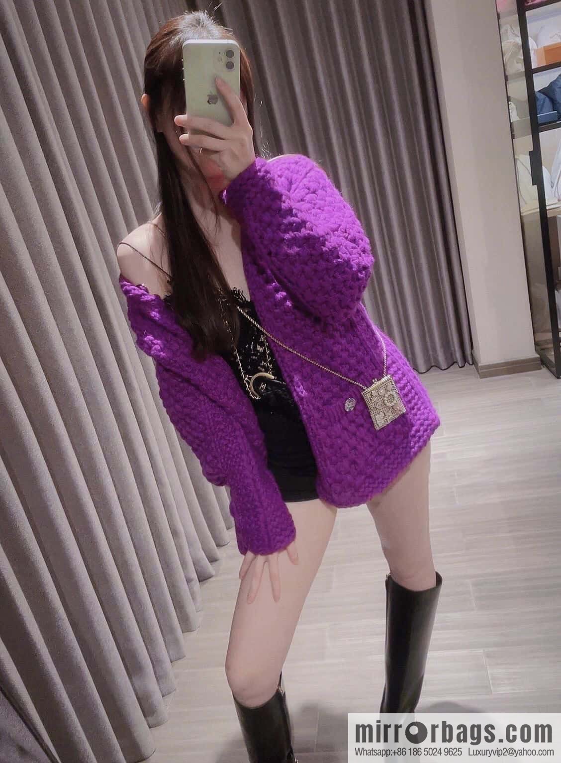 ❗️New ❗️ ☀☀️ 2021 new Chanel earphone bag messenger bag necklace sweater chain ☀