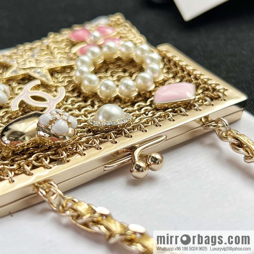 ❗️New ❗️ ☀☀️ 2021 new Chanel earphone bag messenger bag necklace sweater chain ☀