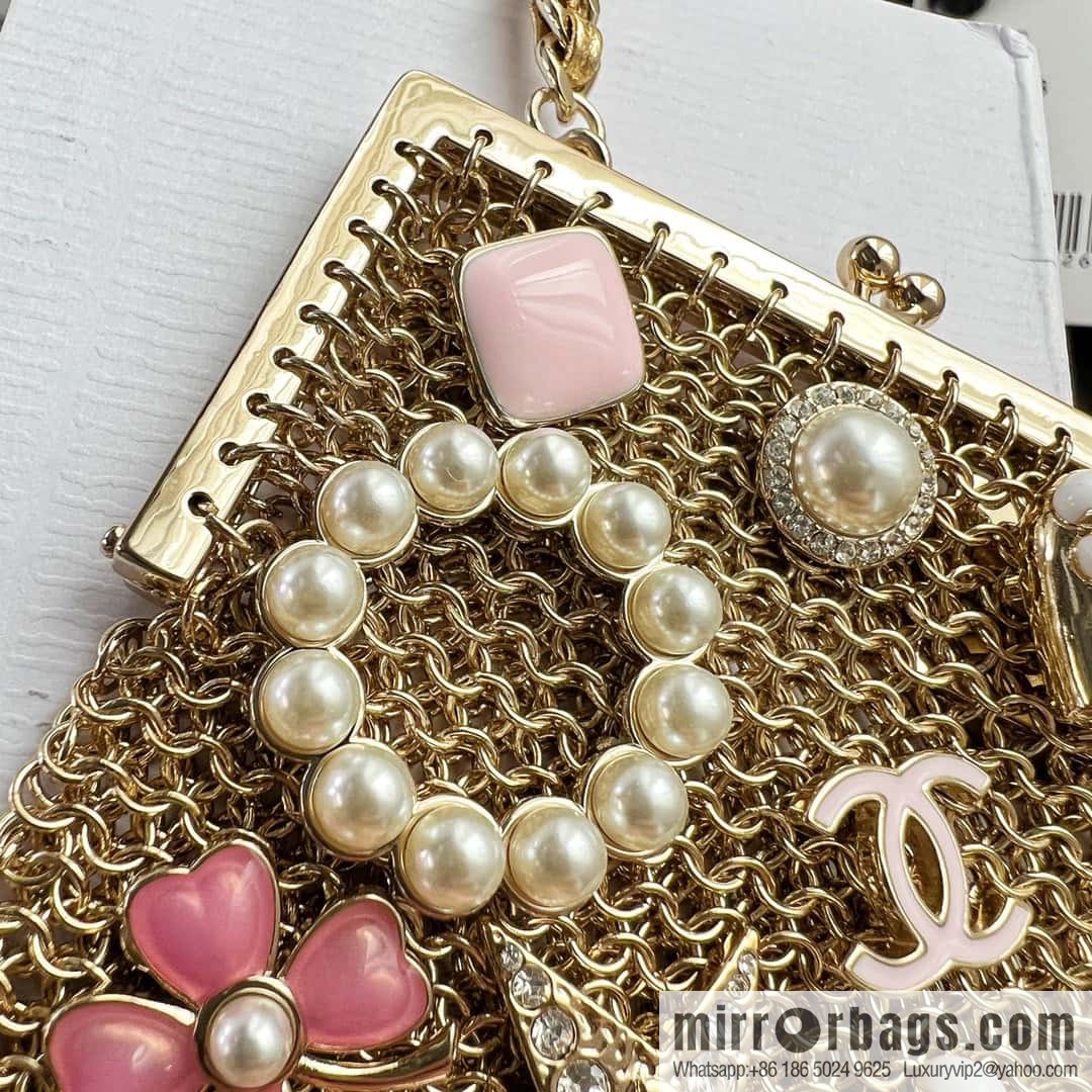❗️New ❗️ ☀☀️ 2021 new Chanel earphone bag messenger bag necklace sweater chain ☀