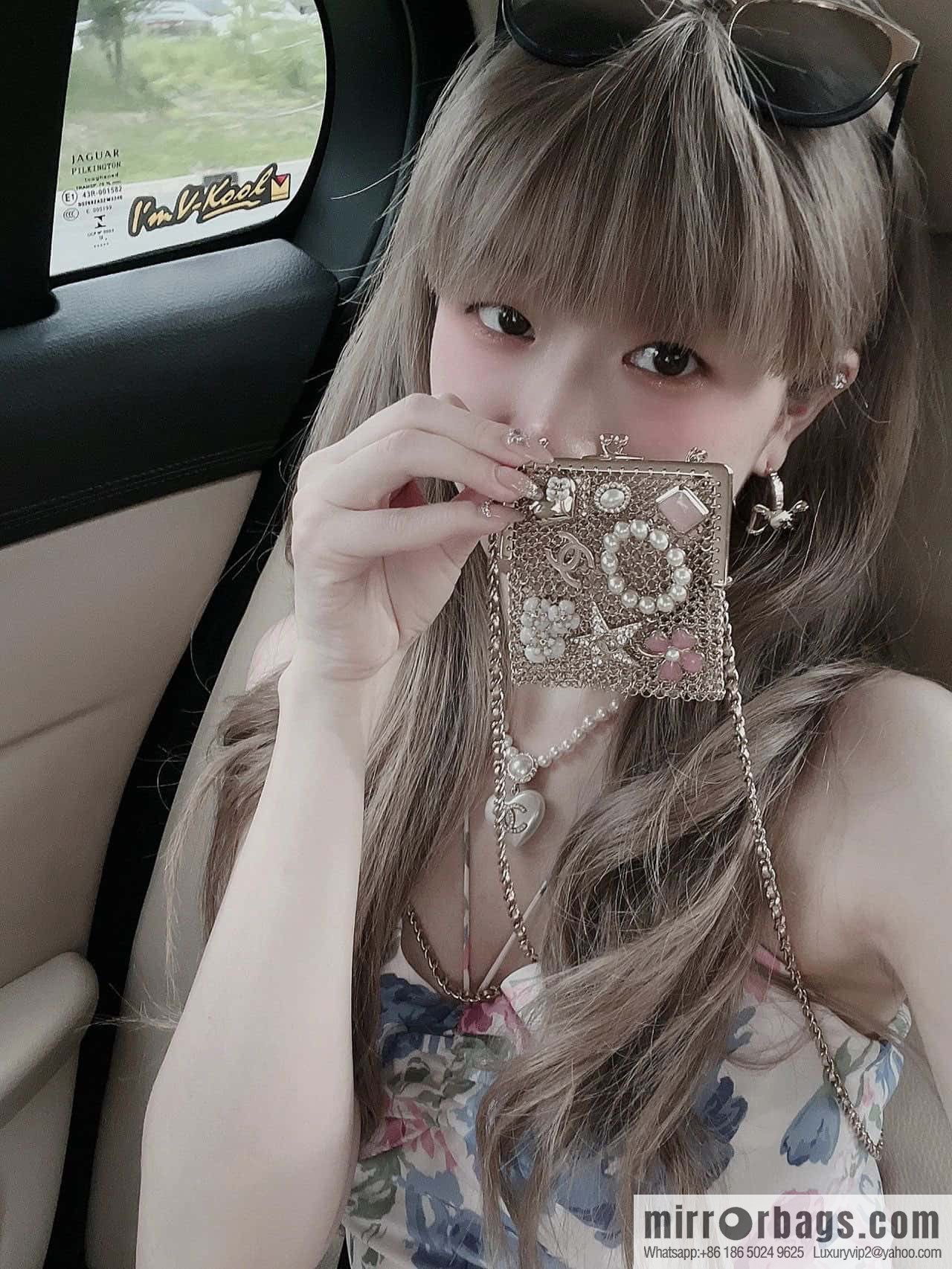 ❗️New ❗️ ☀☀️ 2021 new Chanel earphone bag messenger bag necklace sweater chain ☀