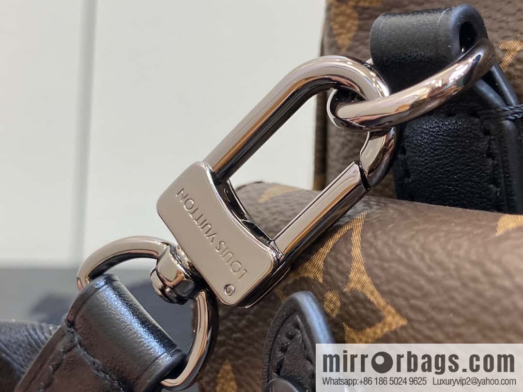[Premium‑quality] M82769 monogram men's bag mini backpack series, autumn and winter new NANO CHRISTOPHER handbag Christopher backpack M82769 cover backpack satchel mini backpack satchel
