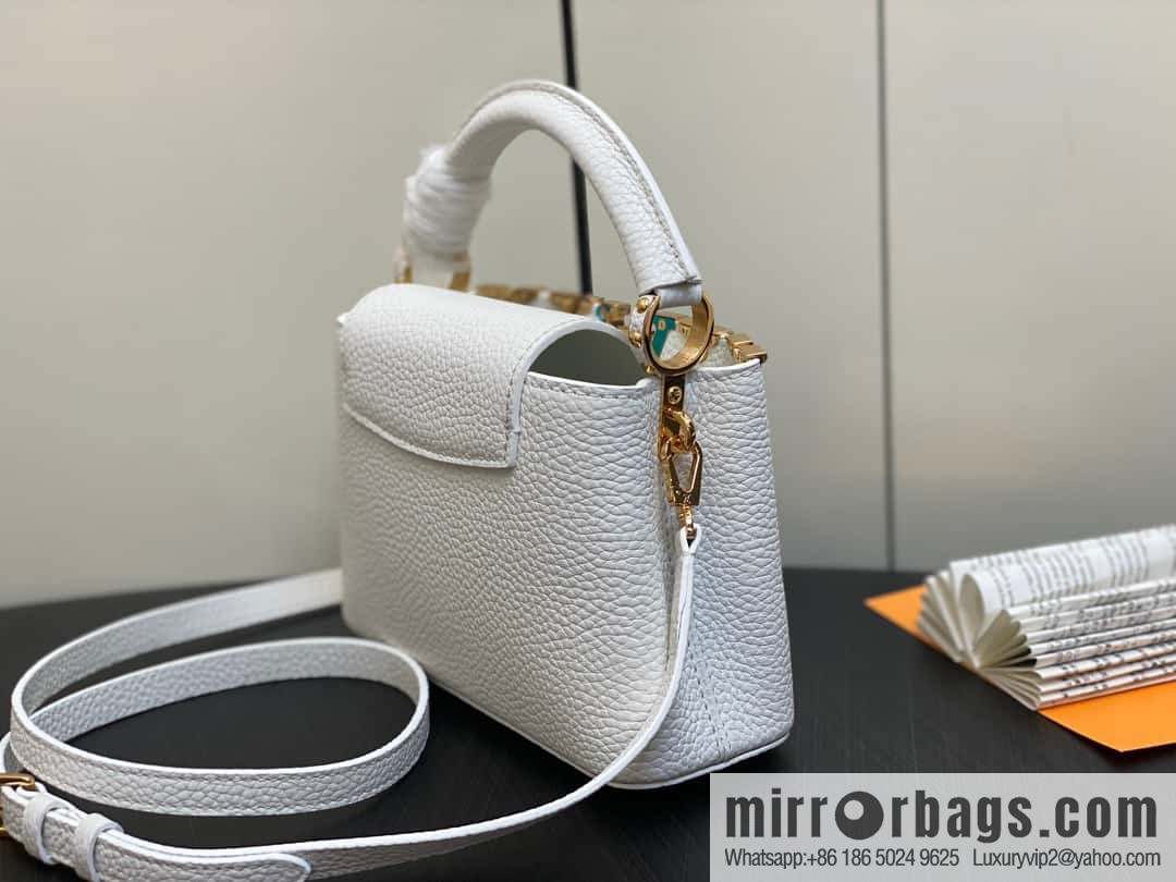 [Boutique‑grade] M23331 white, full leather cap that English series CAPUCINES mini handbag Capucines mini Flower Crown handbag