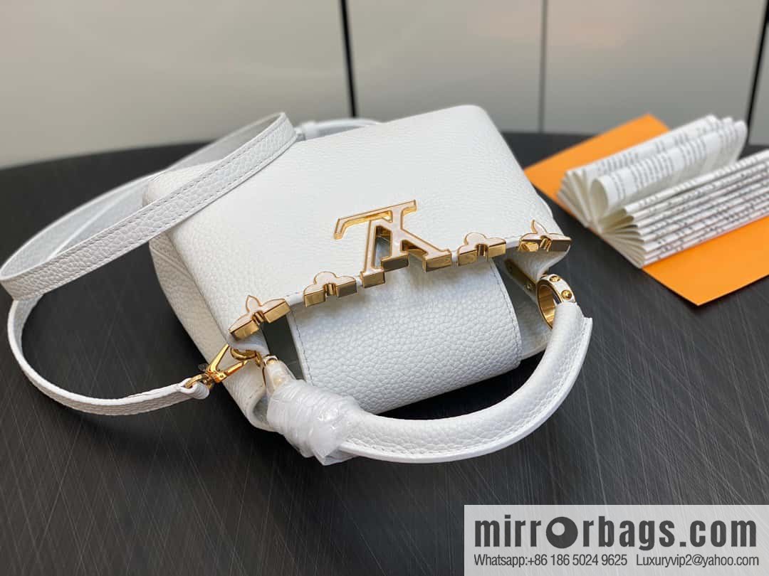 [Boutique‑grade] M23331 white, full leather cap that English series CAPUCINES mini handbag Capucines mini Flower Crown handbag