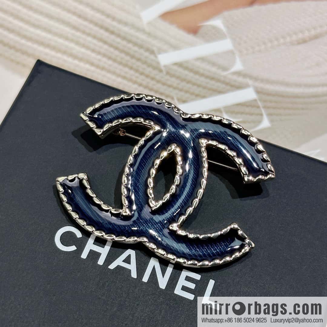 ❗️New ❗️ ☀️ New ☑️ Chanel Denim Double C Brooch ☀️