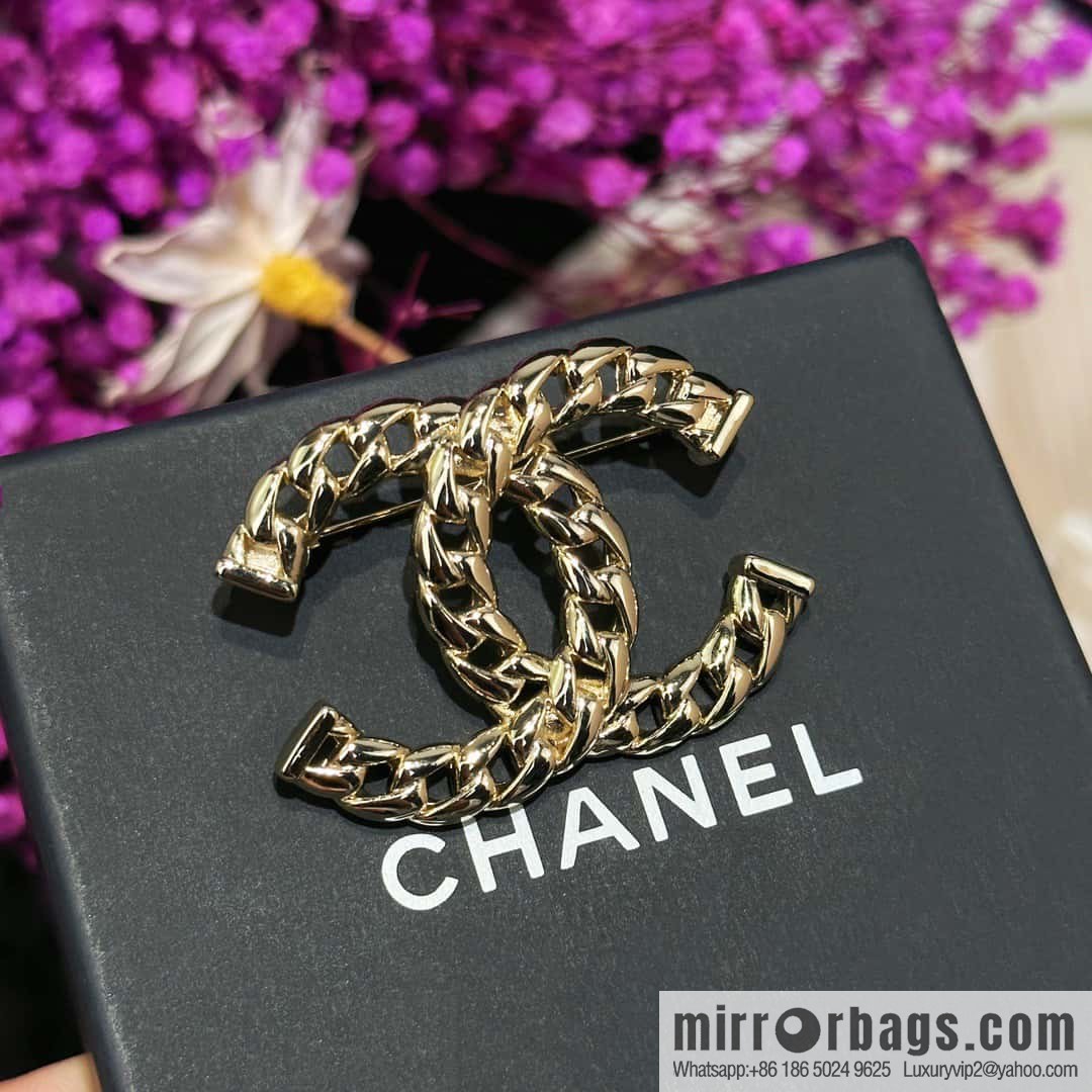❗️New ❗️☀️ New ☑️ Chanel double C chain ⛓️ hollow brooch ☀️