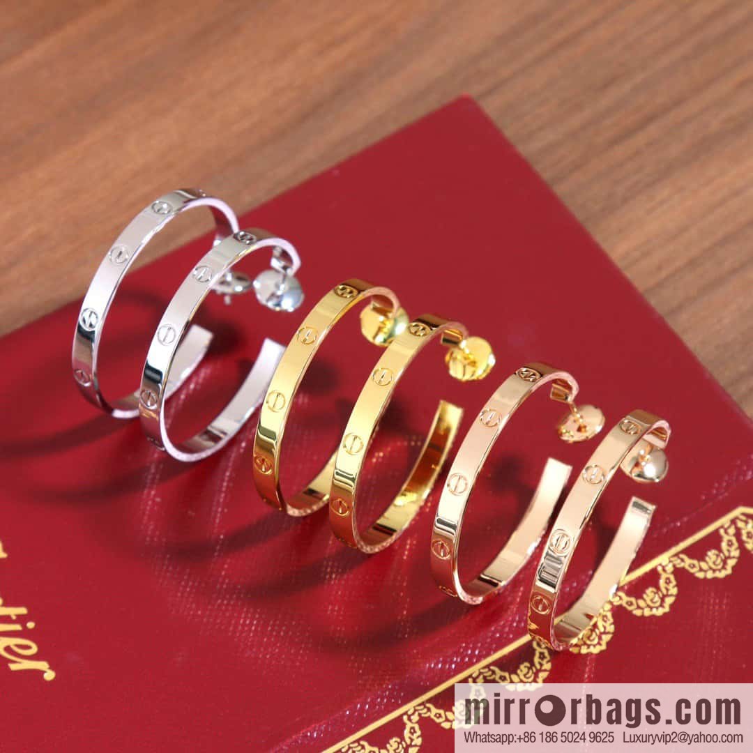 ☀Cartier LOVE series stud earrings ☀